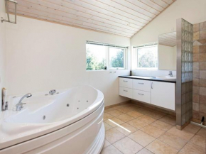 Ravishing Holiday Home in V ggerl se with Sauna in Bogø By